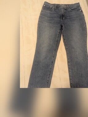 Madewell Women's Straight Leg Jeans — Mid Blue Wash